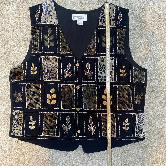 Dress Barn Wearable Art Vest Size 1X Black Animal Print Embroidered Granny Core - Picture 11 of 13